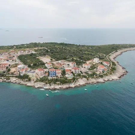 Ferienwohnung In Direkter Strandlage Fur 4 Personen, Mit Herrlichem Ausblick, Klimaanlage Und Wifi Zaglavice